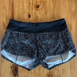 Women’s Lululemon Speed Up Low-Rise 2.5” shorts